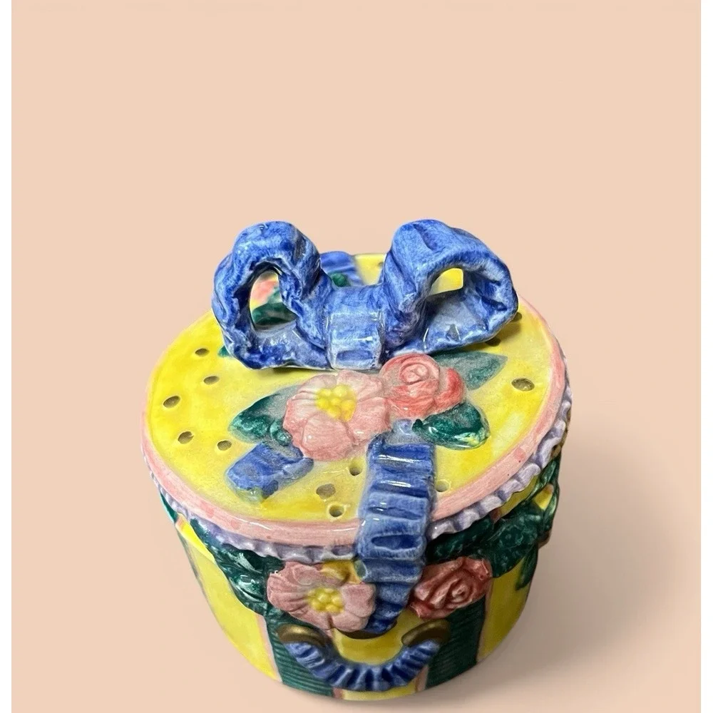 Fitz‎ & Floyd Cotton Tailors Hatbox Giftbox Pepper Shaker Blue Bow Easter Spring